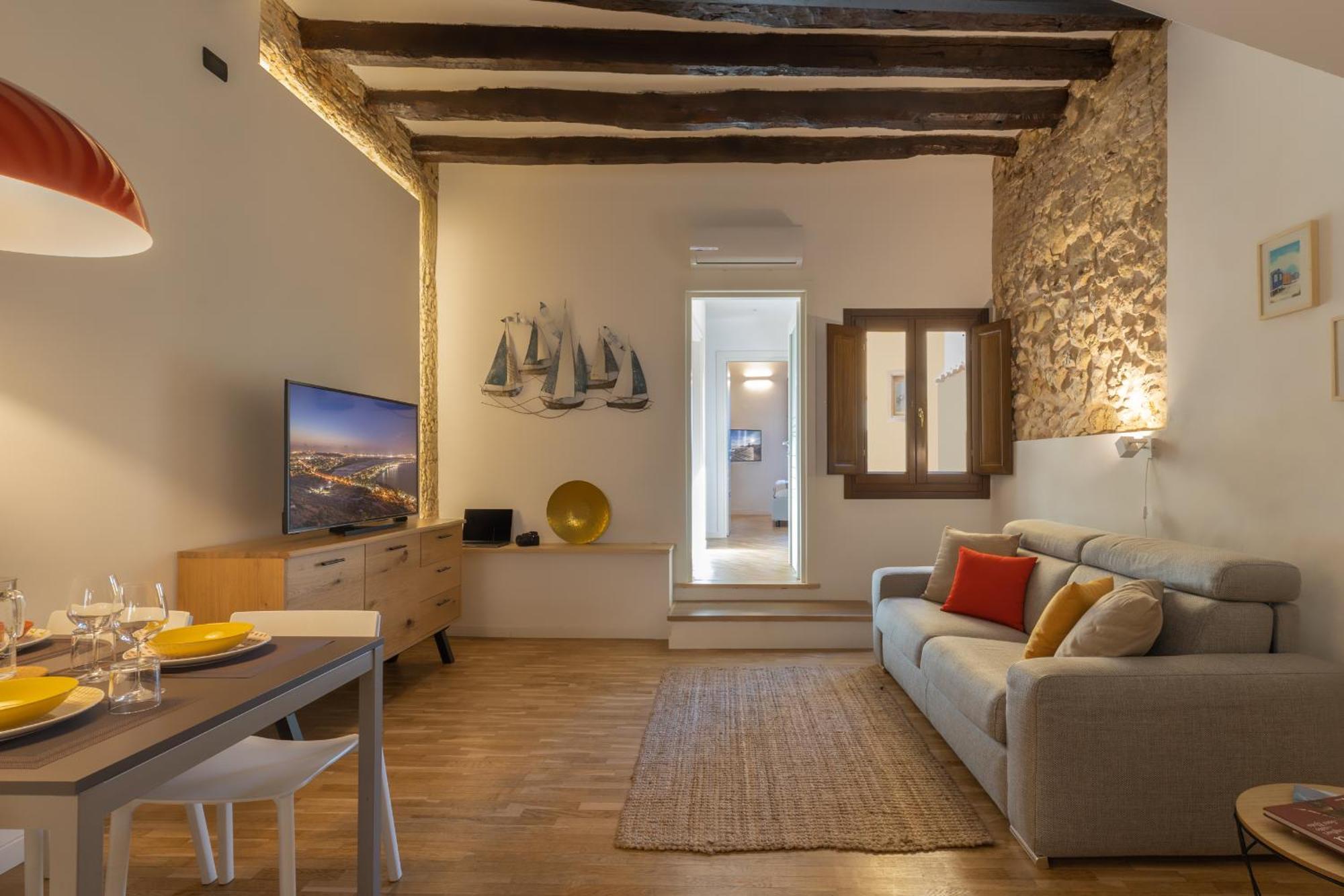 קליארי Suite "Le Vele" In The Heart Of The City מראה חיצוני תמונה